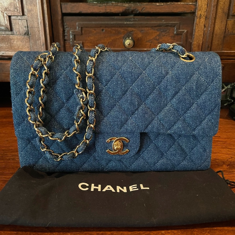 COPY - Beautiful vintage quilted denim Chanel handbag.